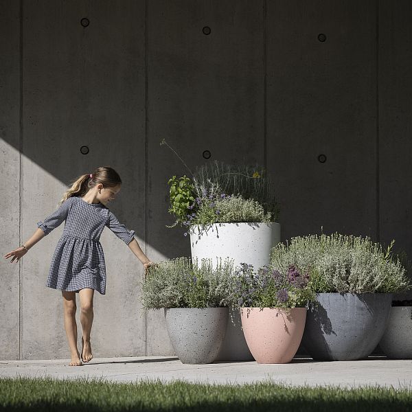 CLASSIC concrete planters for BETONI - product design